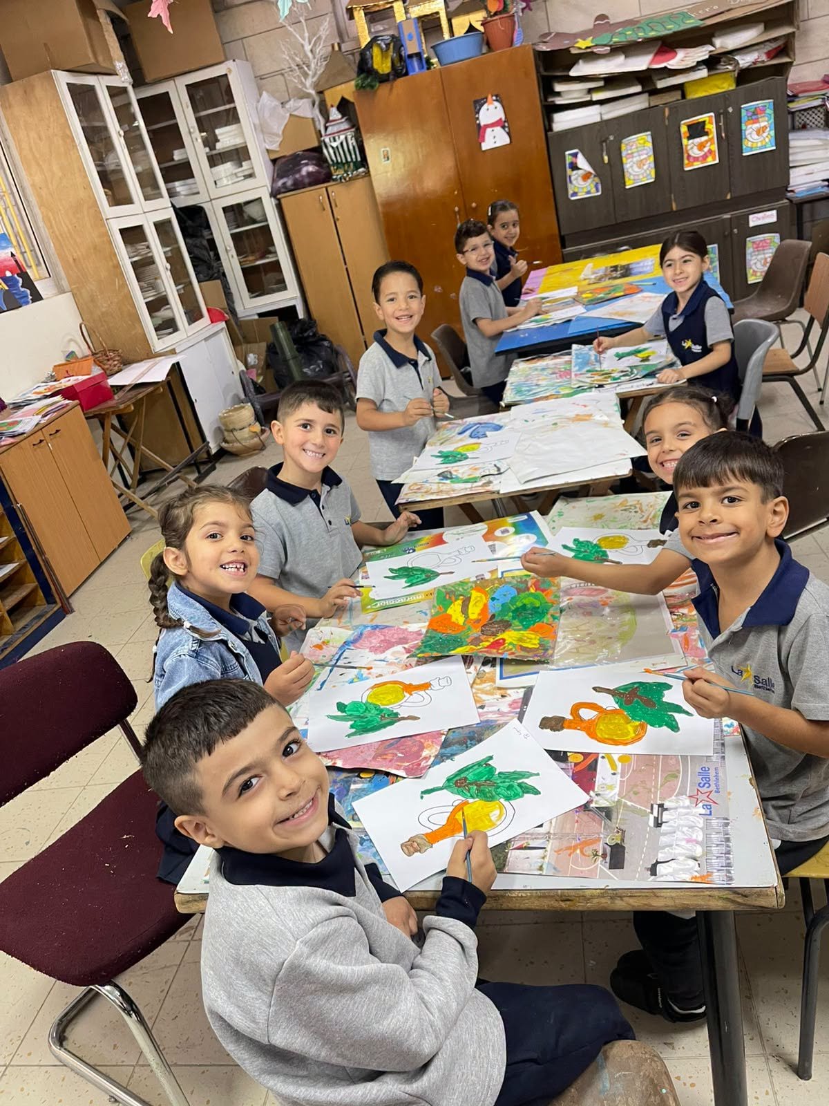 Grade 1 Paints the Olive Harvest